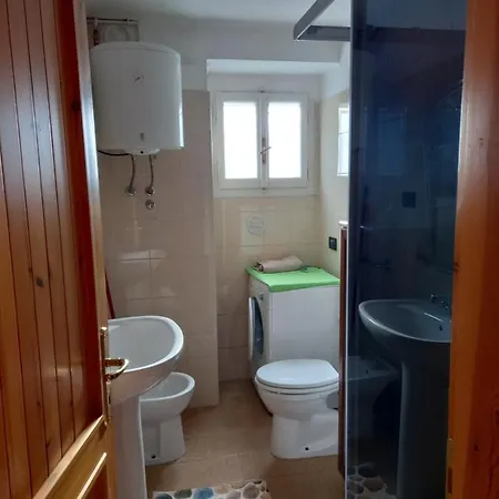 Aurora Lizzano In Belvedere